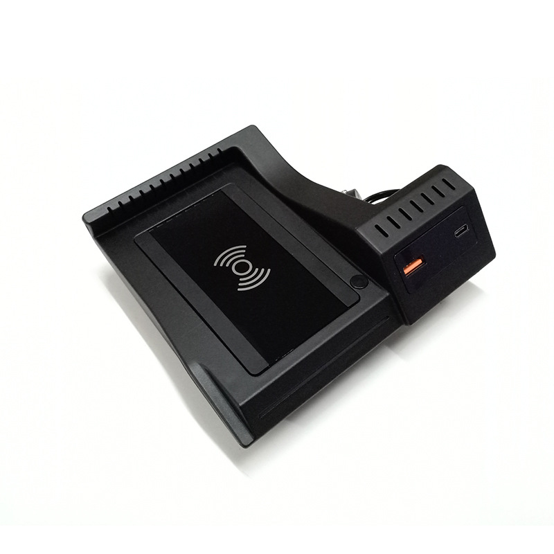 Suitable for Mercedes-Benz C- Class W205 GLC X253 dedicated car wireless charger USB PD fast charging C port