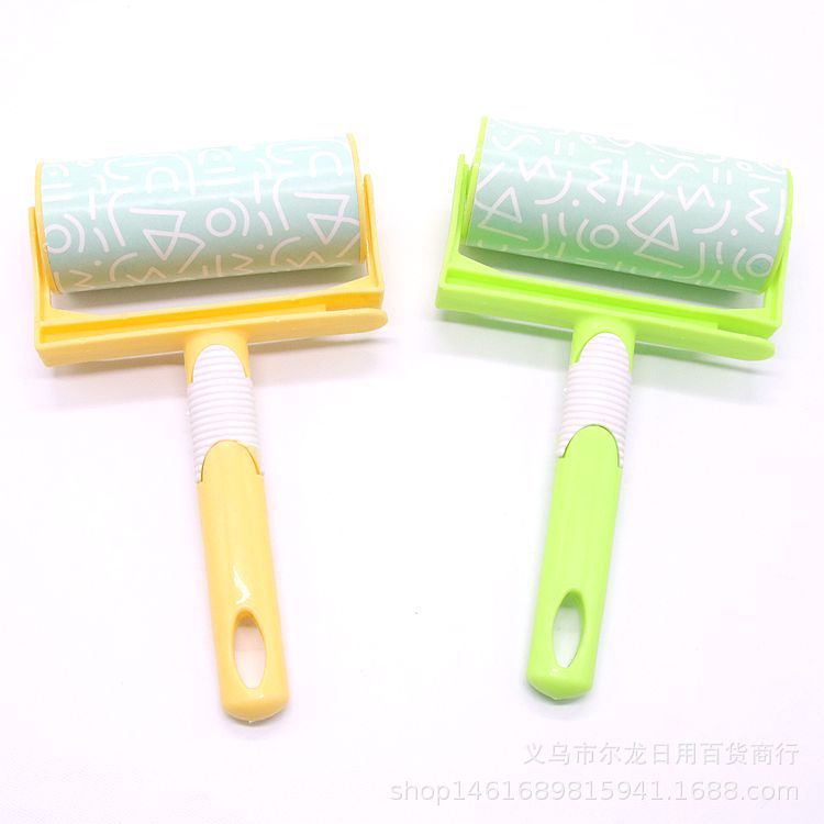 Lint remover tearable roller dust paper clothes clothes roller brush household lint remover replacement 2 yuan shop