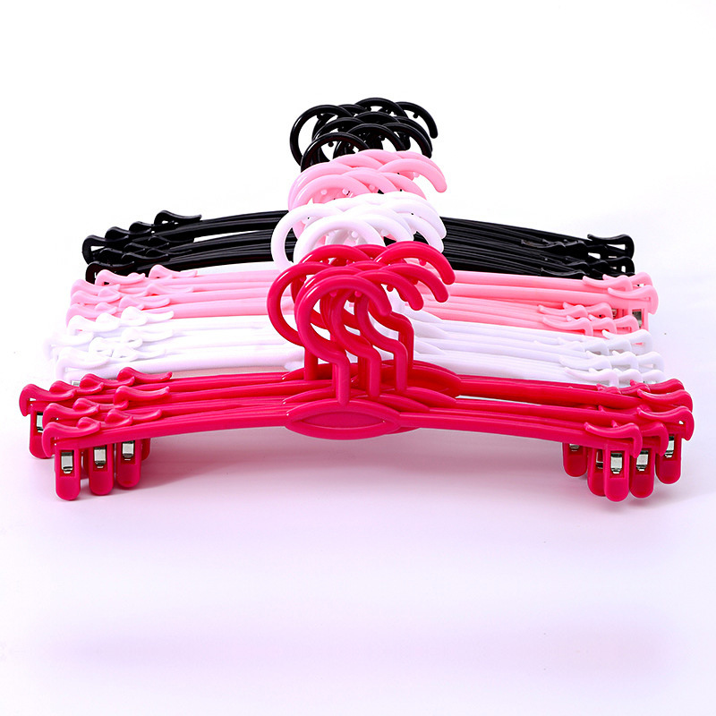 Spot wholesale inner hanger plastic wholesale soft material folding constantly drying underwear clothes clip clothing store bra underwear clip
