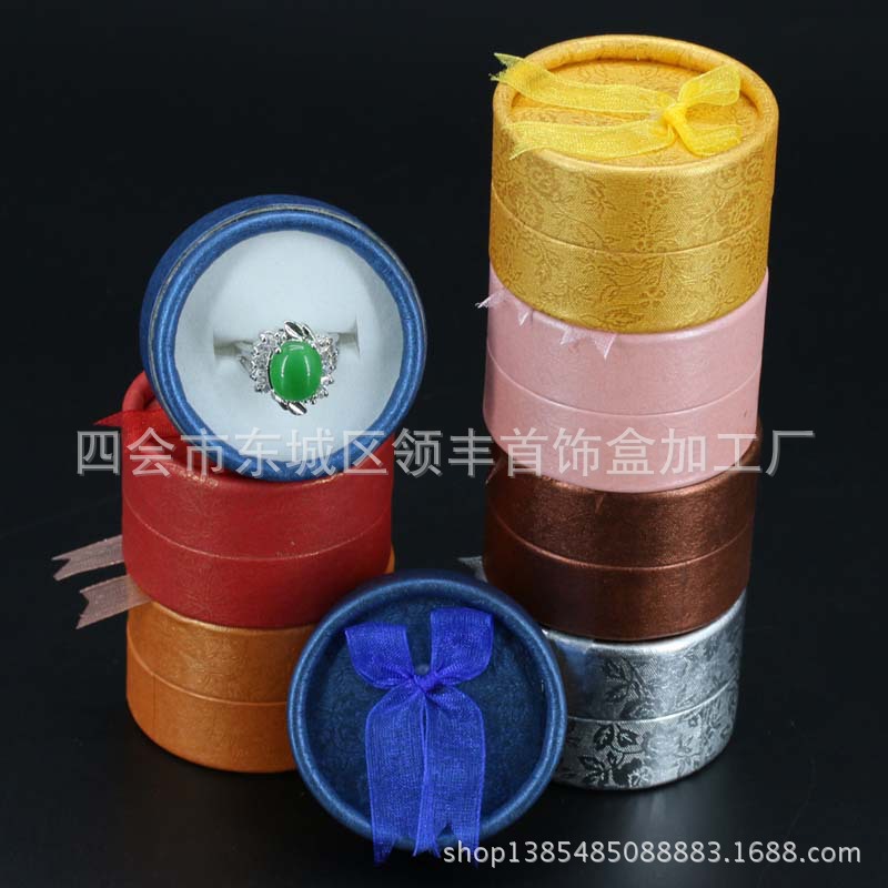 Small Round Christmas Gift Box Ring Earring Box Silver Hairpin Jewelry Packaging Box Korean Jewelry Box Factory Wholesale