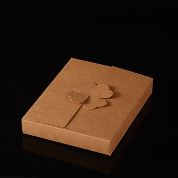 Kraft paper box gift box creative four-leaf clover gift box gift box carton wholesale