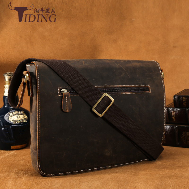 T&uacute;i Đeo Ch&eacute;o Nam Da B&ograve; S&aacute;p Kiểu Cổ Điển