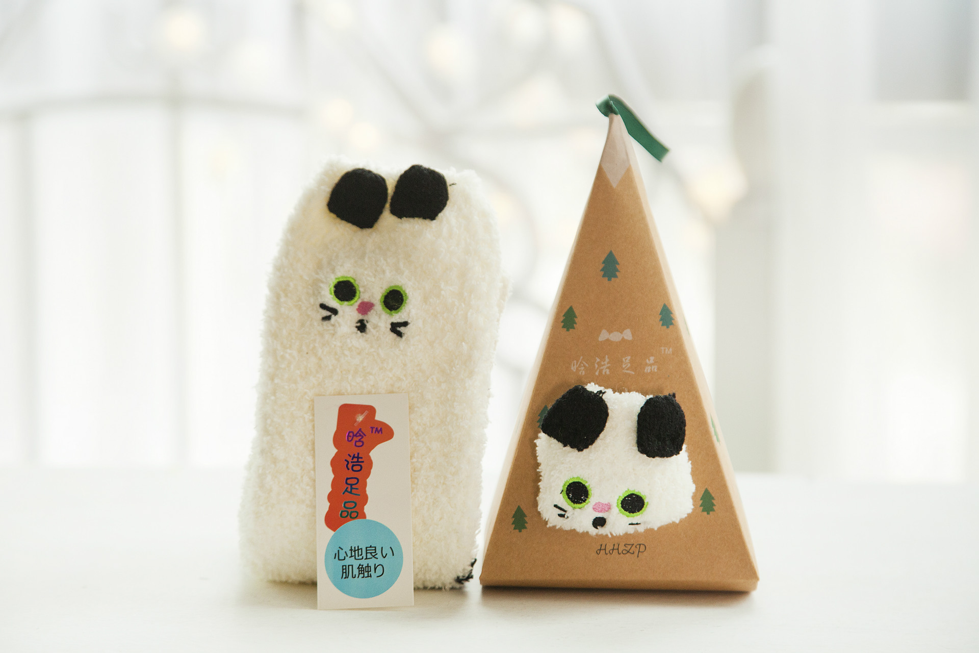 日系圣诞地摊袜子刺绣立体家居珊瑚绒卡通加厚毛巾地板半边绒女袜