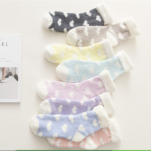 秋冬新款 翻边糖果色爱心小清新珊瑚绒毛巾家居地板女袜子加厚