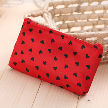 Cosmetic bag small Korean version of cosmetics storage bag love cosmetic bag Taobao gifts hand bag satin small bag wholesale