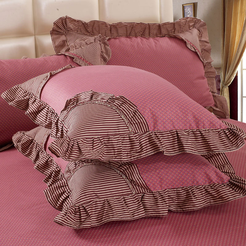 Mobile phone real shot dark red bedding four-piece Korean pastoral bedding