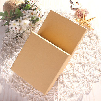 Factory direct retro paper jewelry packaging box square pendant box heaven and earth cover cowhide carton spot batch
