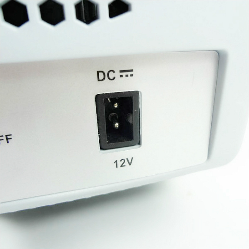 Summer refrigerated fresh-keeping portable mini refrigerator 12V-220V car outdoor bedroom household 7.5L wholesale delivery