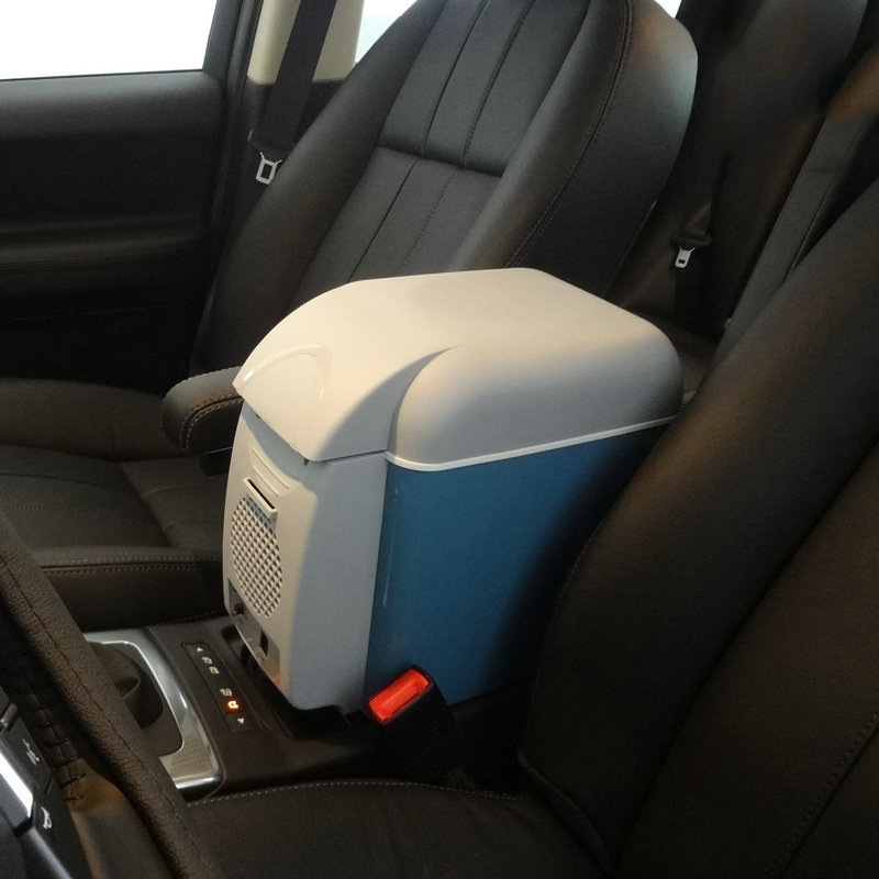 Summer refrigerated fresh-keeping portable mini refrigerator 12V-220V car outdoor bedroom household 7.5L wholesale delivery