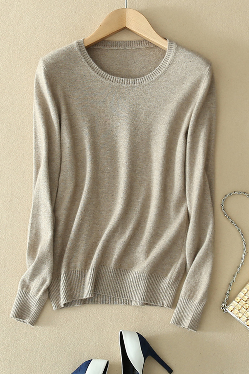 毛衣女针织女装秋冬新款圆领修身毛衫短款大码套头打底衫