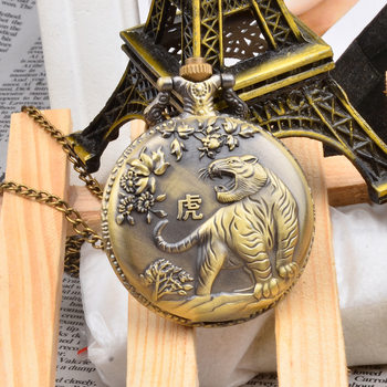 12 Zodiac Pocket Watches Retro Flip Cover Street Stall Sales Gift Commemorative Tiger Dragon Etc. Quartz Watches Large Dial