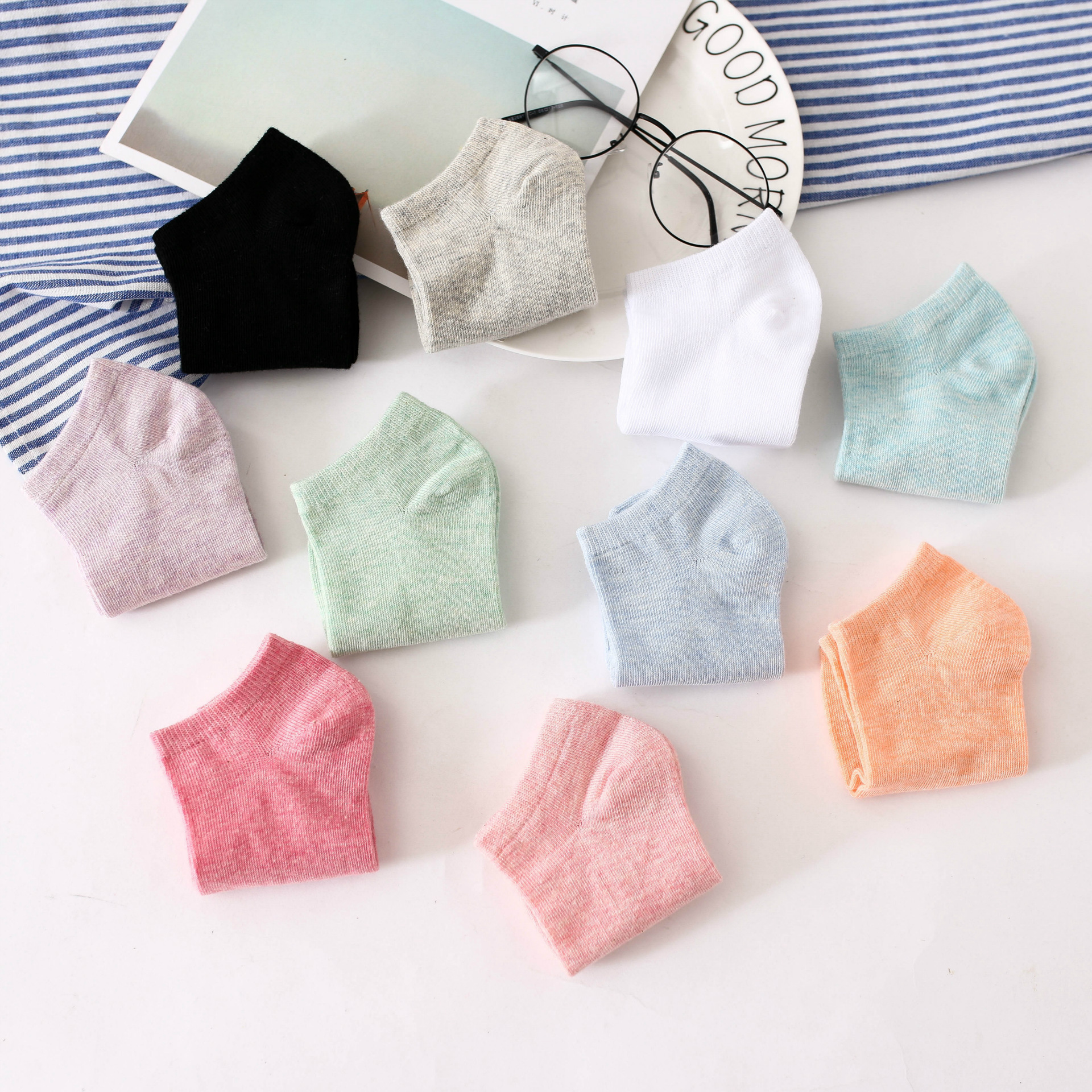 隐形浅口袜子爆款女船袜 女士赠品短袜 纯色彩色棉质女袜批发