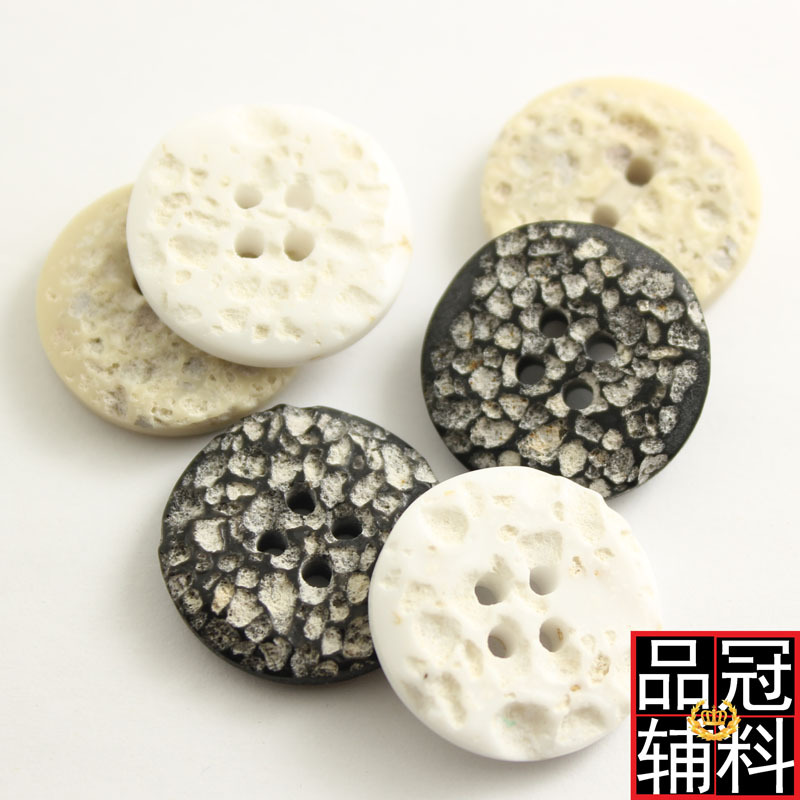New four-eye resin button coat windbreaker shirt button in stock wholesale imitation rock button 10-25mm