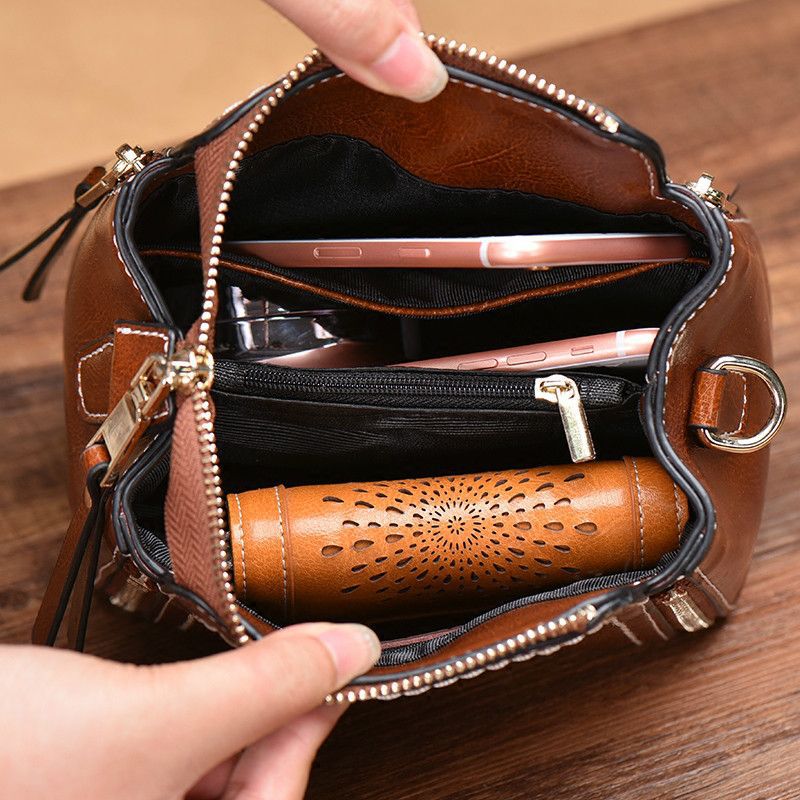 Túi Đeo Chéo Nữ Da Bò Mini Dáng Trống Cổ Điển Màu Nâu, Đen