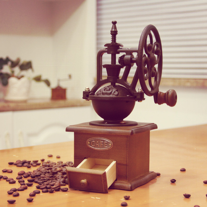 Retro hand grinder coffee bean grinding machine manual grinder ceramic pepper mill household coffee machine