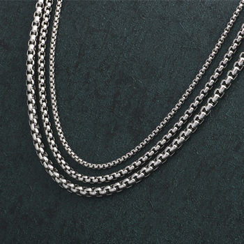 Stainless steel pearl chain interlocking titanium steel pendant men's and women's necklace sweater chain European and American fashion matching chain