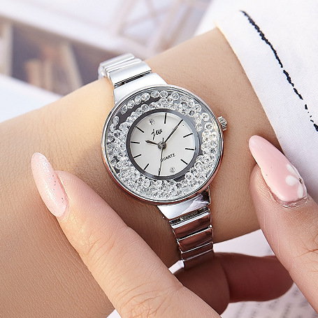 新款式品牌手链手表 女款石英表学生钢带女士手表时尚时装表批发
