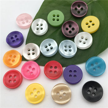 Factory spot color pearlescent resin button shirt shirt pearlescent children's clothing button bowl-shaped four-eye button