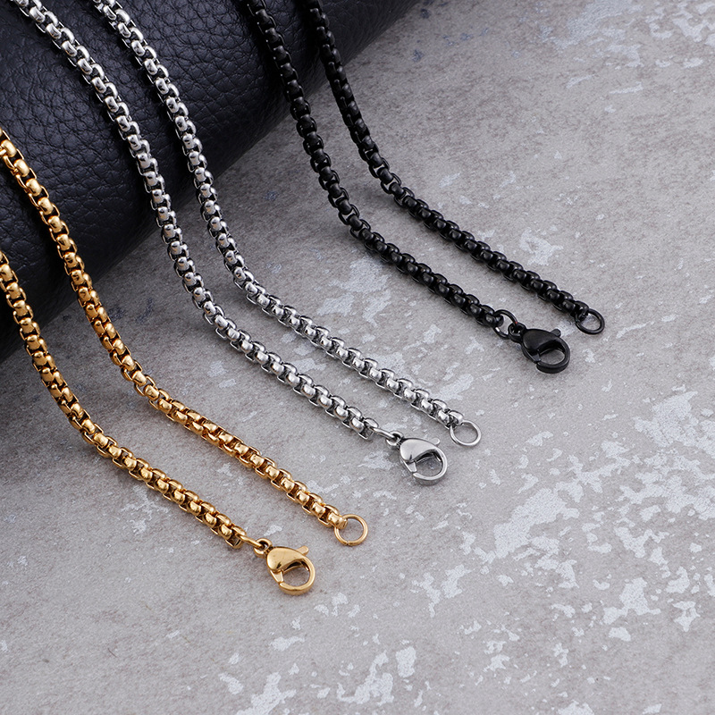 Stainless steel necklace square pearl chain men and women titanium steel necklace card wheel new jewelry European and American jewelry manufacturers wholesale