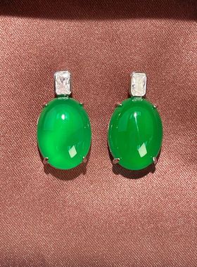 s925纯银首饰天然冰种绿玉髓鸽子蛋面吊坠翡翠绿色颈饰挂坠项链女