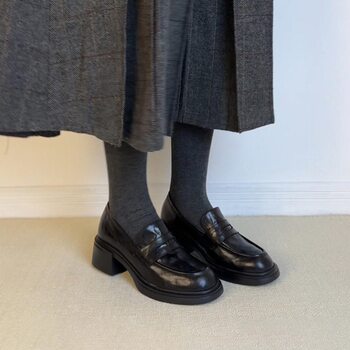 Cowhide version ~ new retro thick heel loafers women's one-pedal round-toe single-layer shoes leather commuter lazy shoes.