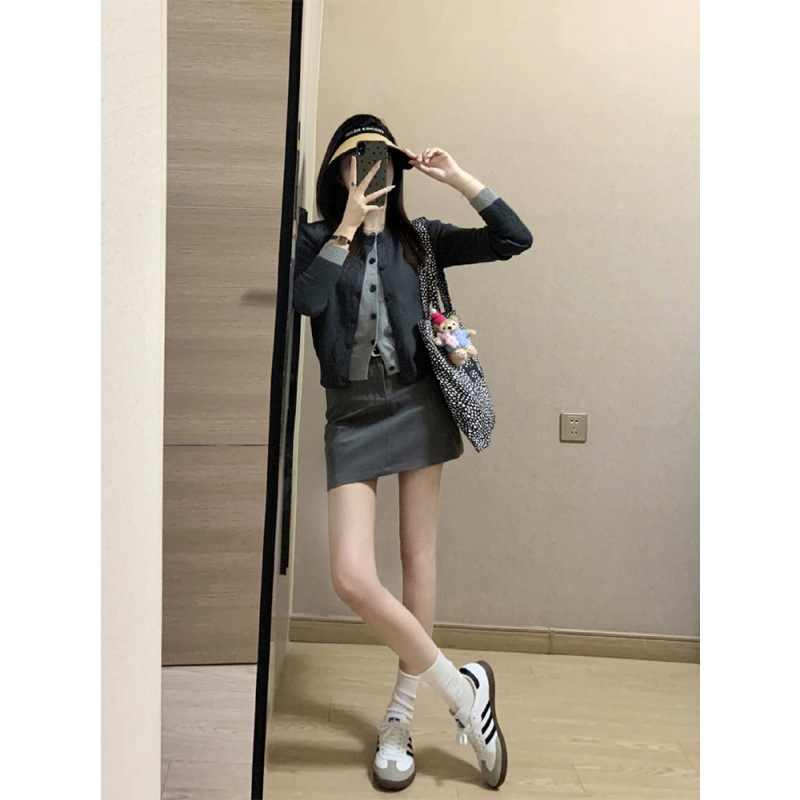 (Mới) Mã K0483 Giá 720K: Áo Len Nữ Gutdo Áo Len Dáng Ôm Body Gợi Cảm Sexy Cả Bộ 2 Món Hàng Mùa Xuân Thu Đông Kẻ Caro Thời Trang Nữ Chất Liệu G02 Sản Phẩm Mới, (Miễn Phí Vận Chuyển Toàn Quốc).