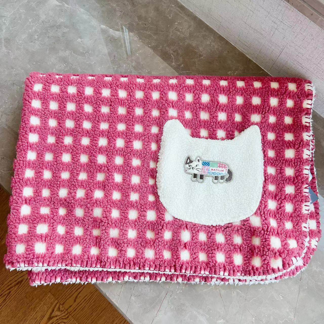 Japanese Kusuguru Cat Print Polka Dot Lamb Cat Blanket Knee Blanket Shoulder Guard Cloak Warm Air Conditioner 211