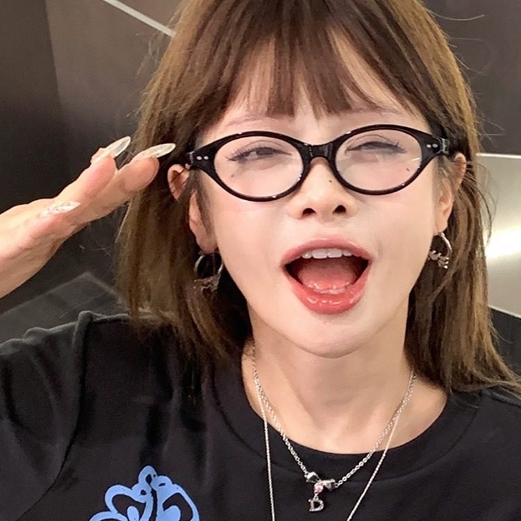 2024 New Tortoiseshell Glasses Frame for Women, Margiela Myopia Anti-Blue Optical Glasses Frame for Men, Cute Style, Small Oval