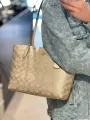 Champagne horizontal