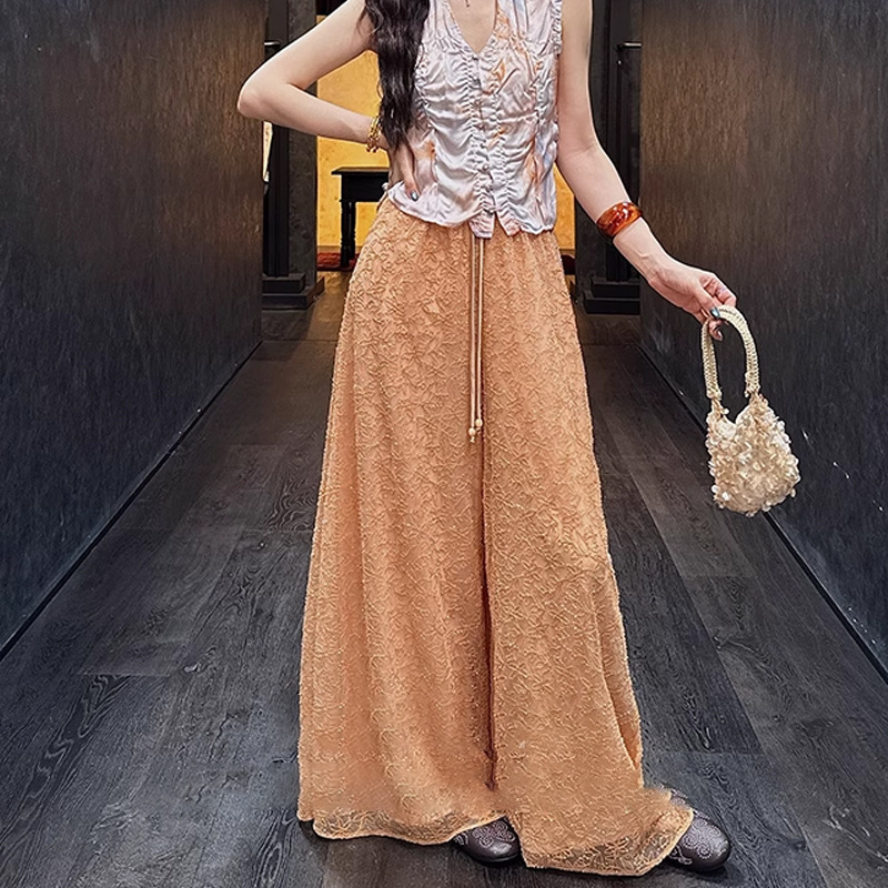 Quần ống rộng cạp vừa hai lớp thêu dây đính cườm phong cách suông nhẹ — Cam mềm, Trắng ngọc