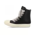 Black high top bread shoes