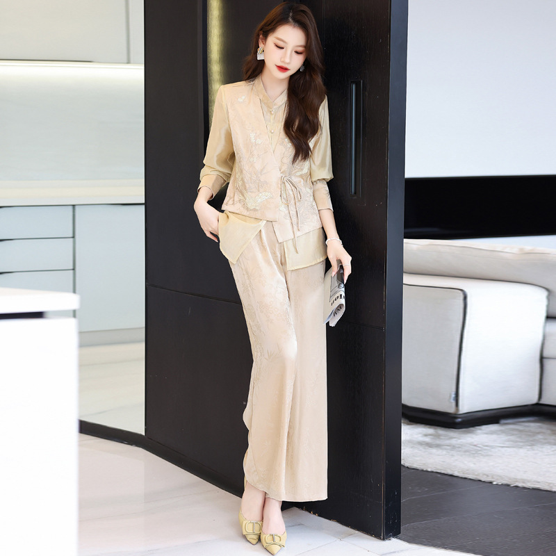 (Mới) Mã L3576 Giá 2360K: Đồ Bộ Nữ Wotdyi Cả Bộ 2 Món Hàng Mùa Hè Thêu Họa Tiết Hoa Thời Trang Nữ Chất Liệu G05 Sản Phẩm Mới, (Miễn Phí Vận Chuyển Toàn Quốc).