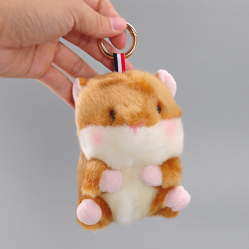 茶色のハムスター