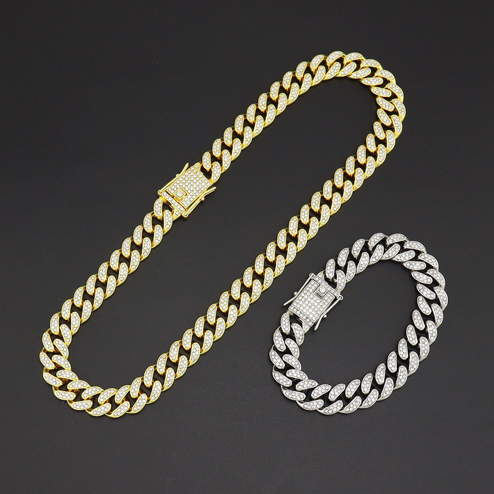 European and American hip hop style full diamond encryption Cuban chain clavicle chain necklace hipster cool flash personality butterfly buckle necklace accessories