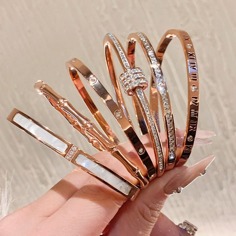 Rose gold titanium steel bracelet women's high-grade bracelet light luxury niche zircon bracelet plain ring bracelet jewelry