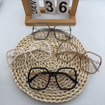 2025 Thick-Framed Black Plain Eyeglass Frames for Men, Large-Frame Blue Light Blocking Glasses Frames for Women, Geometric Large-Frame Design