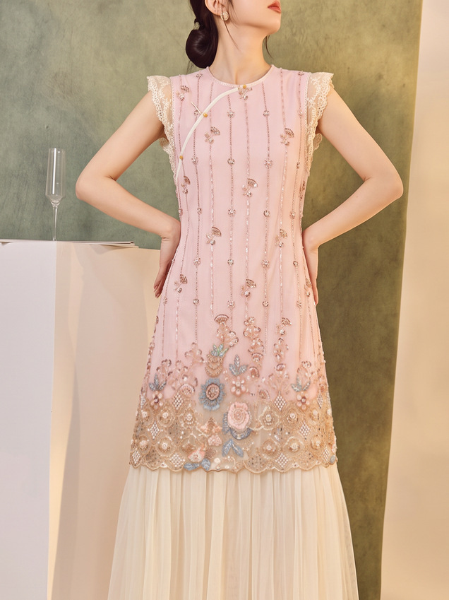 Đầm dài nữ thêu đính sequin phối ren tay cánh tiên dáng chữ A — Màu hồng nhạt
