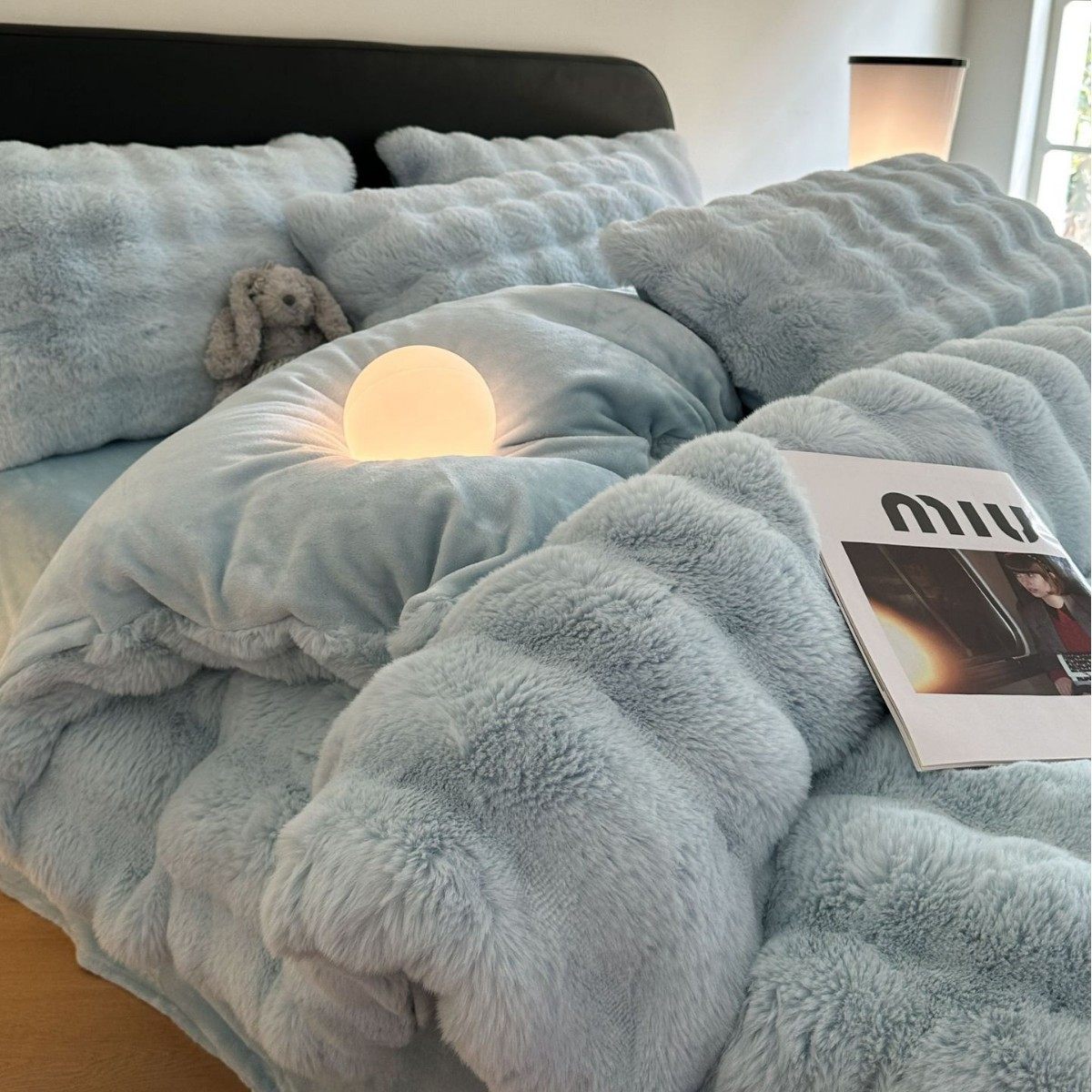 Light Luxury Class A Rabbit Hair Milk Velvet Four-piece Set Autumn and Winter fleece-lined Thickened Coral Velvet Bed Sheet Quilt Cover Source Manufacturer