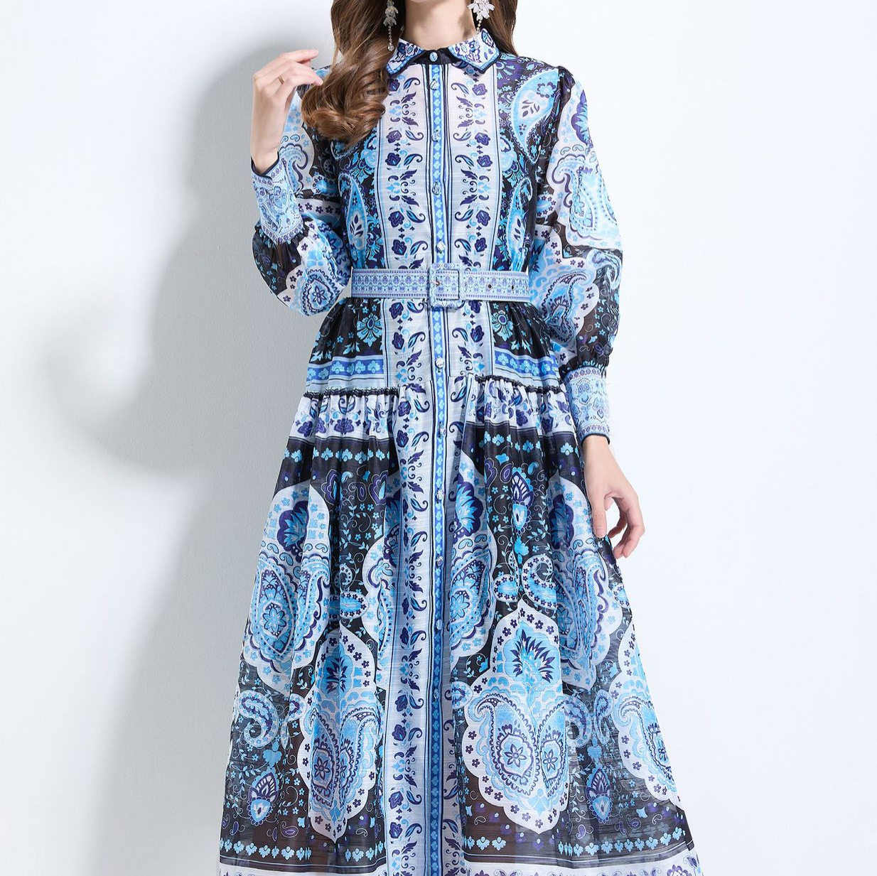 Vintage French Elegant Floral Print Maxi Dress for Women Waist Defining Flared Skirt Pleated Design Perfect for