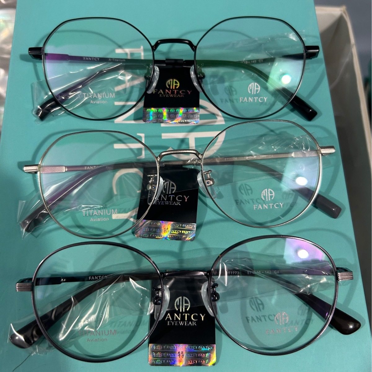 Shenzhen IP titanium frame memory titanium retro large frame myopia frame carved small face plain pure titanium flat mirror wholesale