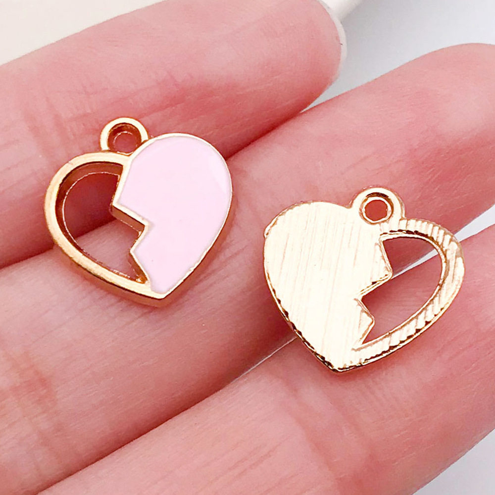 混50个红粉爱心桃心饰品配件 diy手链钥匙扣项链吊坠合金滴油挂件