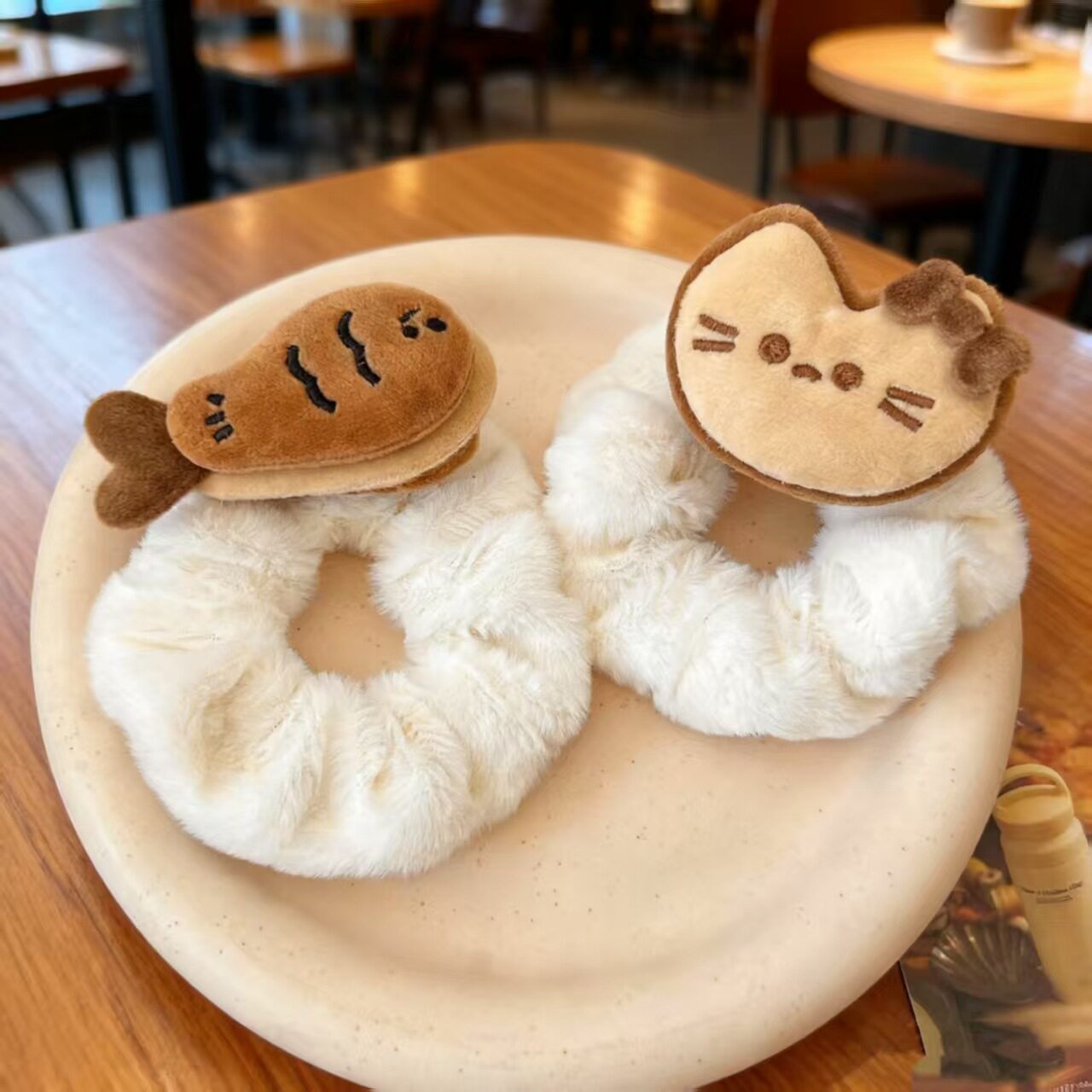 Cute Plush Cartoon Cat Fish Intestine Hair Band for Women, Sweet Hair Tie, Hair Rope That Does Not Hurt Hair, Ball Headband Hair Accessories