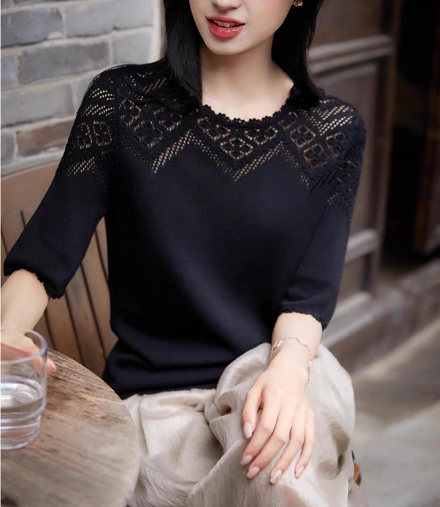 短款气质短袖tT恤时尚菱格镂空天丝针织小衫漂亮好看薄款女装上衣