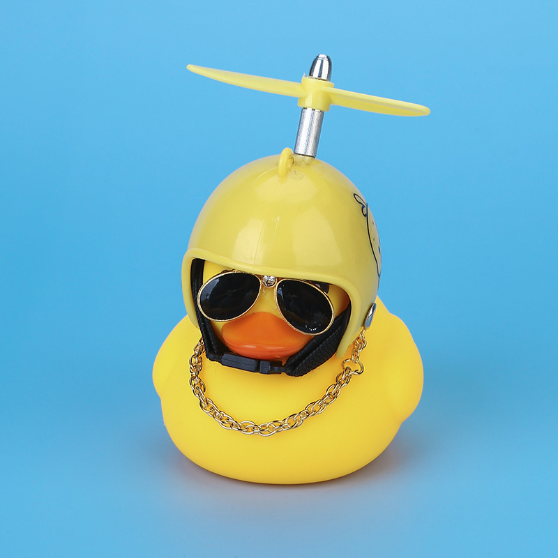 港版小鸭子玩具宝宝洗澡戏水8号小黄鸭玩具儿童益智捏捏叫发声