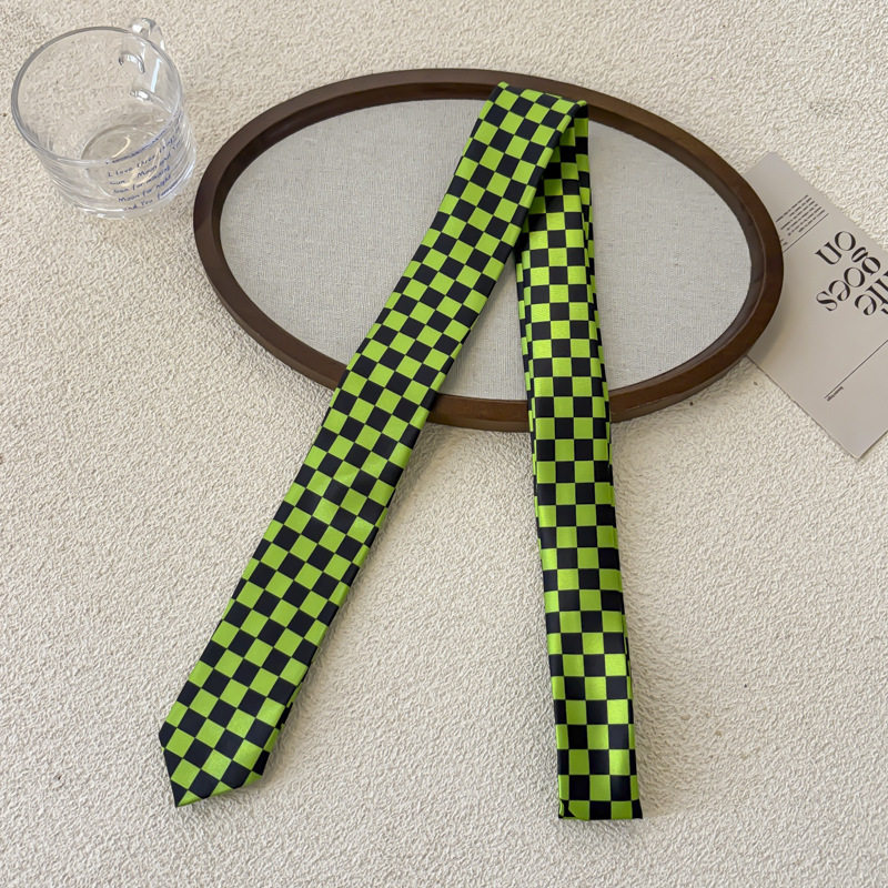 ライトグリーンと黒のチェック柄ネクタイ - 約155cm