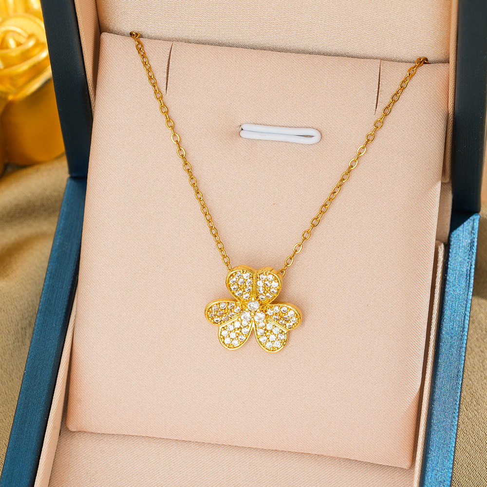 421 スリーフラワー ネックレス - ゴールド