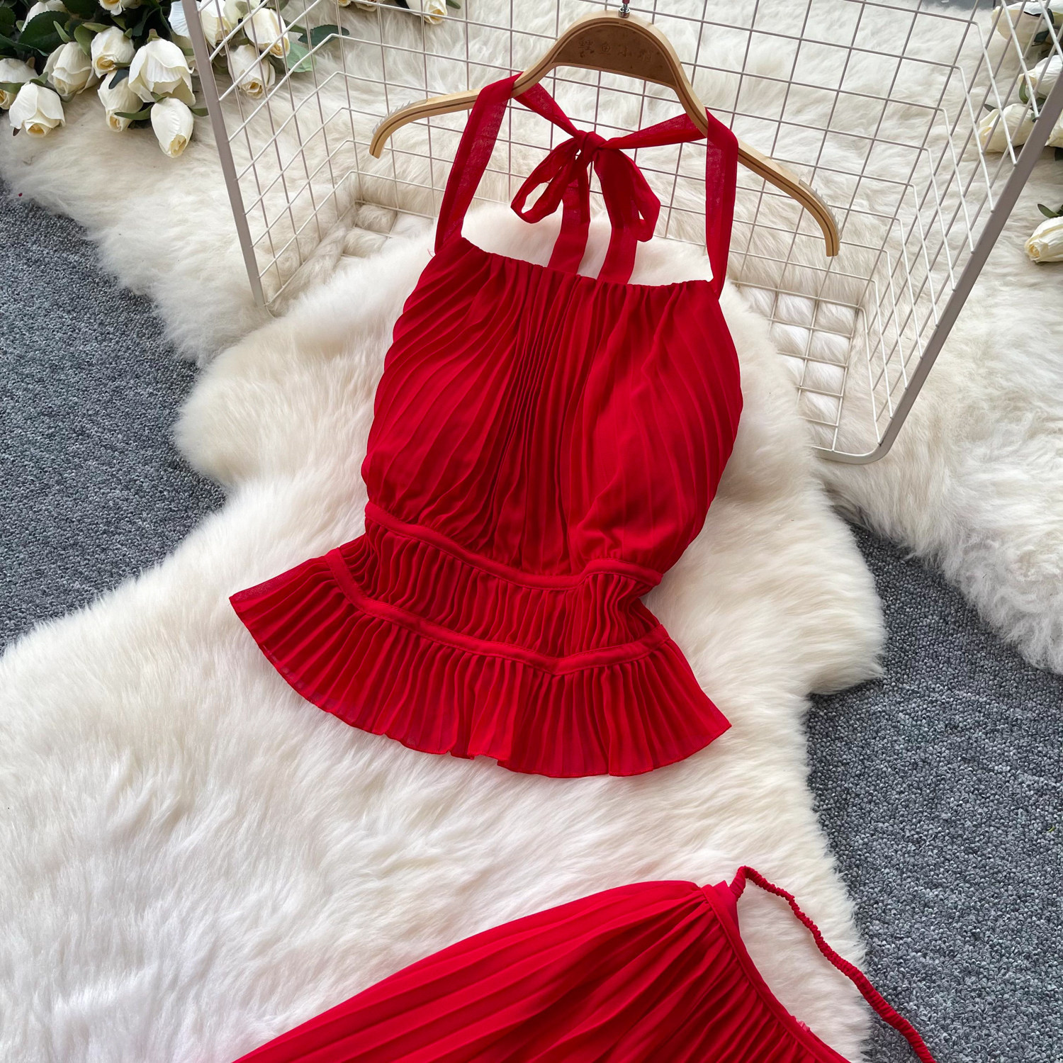 French Vacation Style Halter Neck Crop Top and Backless High Waisted Pleated Skirt Set Summer Fashion Slim Fit Elegant