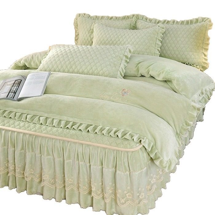 Thickened Lace Milk Velvet Four-Piece Winter Bed Cover Quilted Bed Skirt Set High Weight Double-Sided Velvet Duvet Cover Bed Sheetss