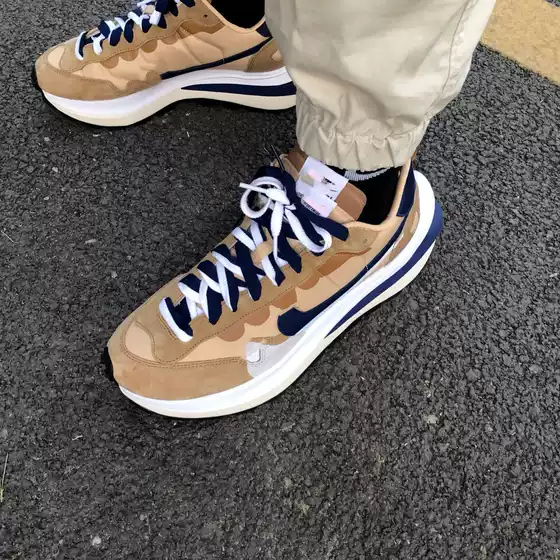 Original Box, Pure Original Waffle Shoes, Collaboration Deconstructed Low-Top Sports Height-Increasing Running Shoes Sacai 3.0 Double Hook Versatile for Men and Women
