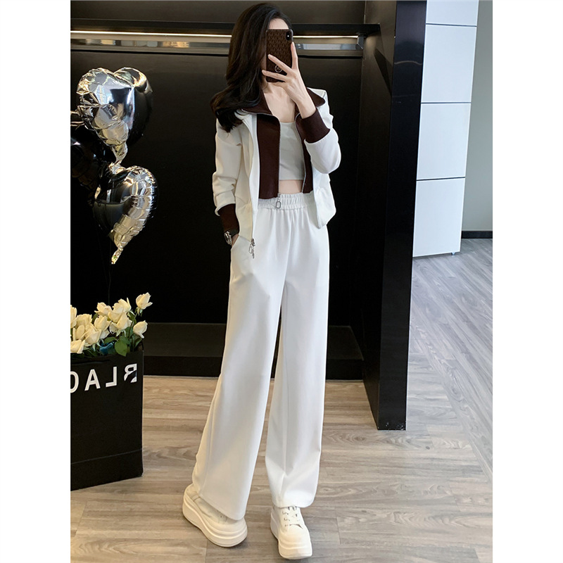 (Mới) Mã B9804 Giá 1540K: Áo Khoác Nữ Doreic Cả Bộ 2 Món Hàng Mùa Xuân Thu Đông Thời Trang Nữ Chất Liệu G04 Sản Phẩm Mới, (Miễn Phí Vận Chuyển Toàn Quốc).